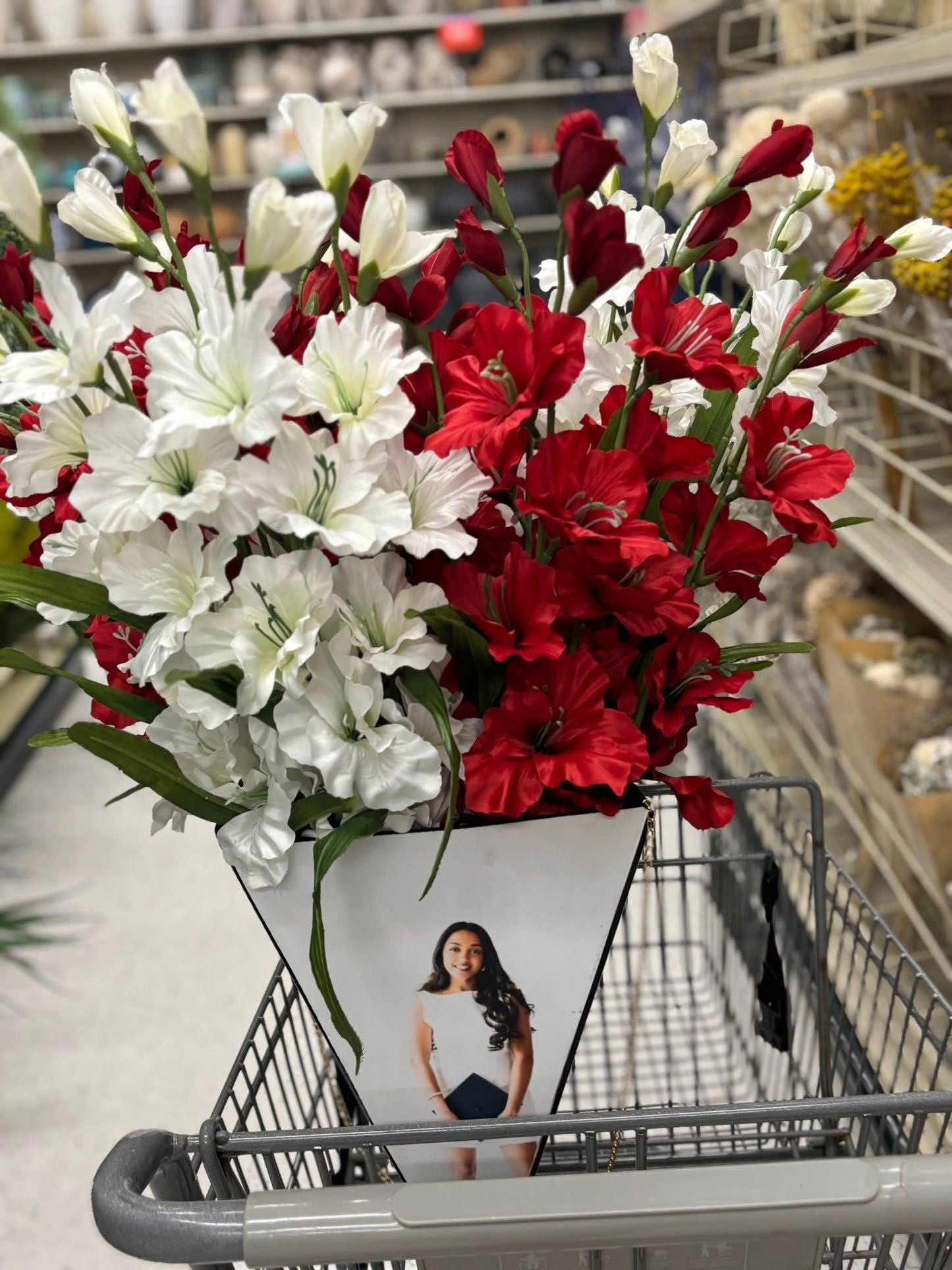 🌸 Bloom & Flex Grad Stand